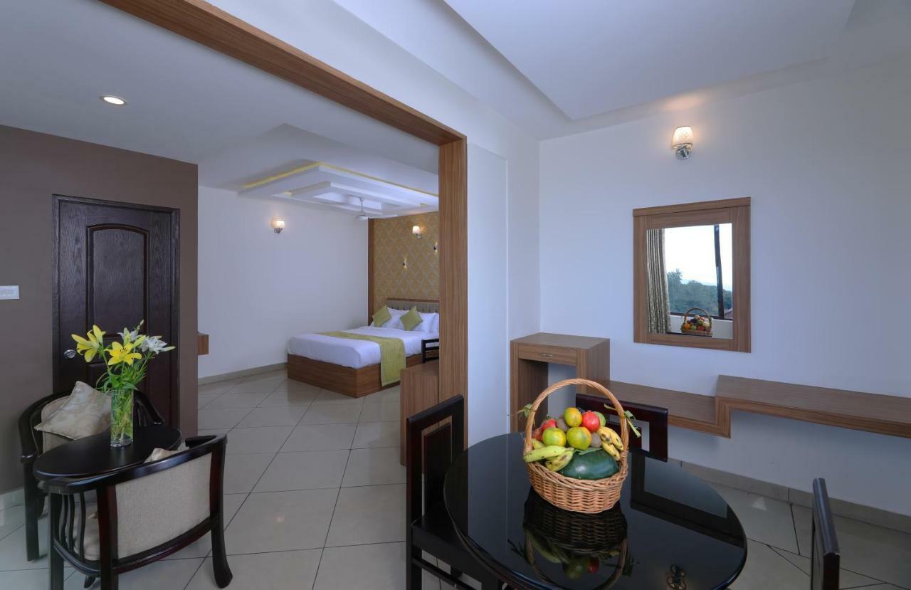Tea Castle Munnar Hotel Exterior photo